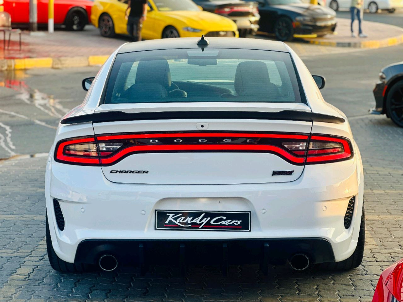 Dodge Charger - Image 7