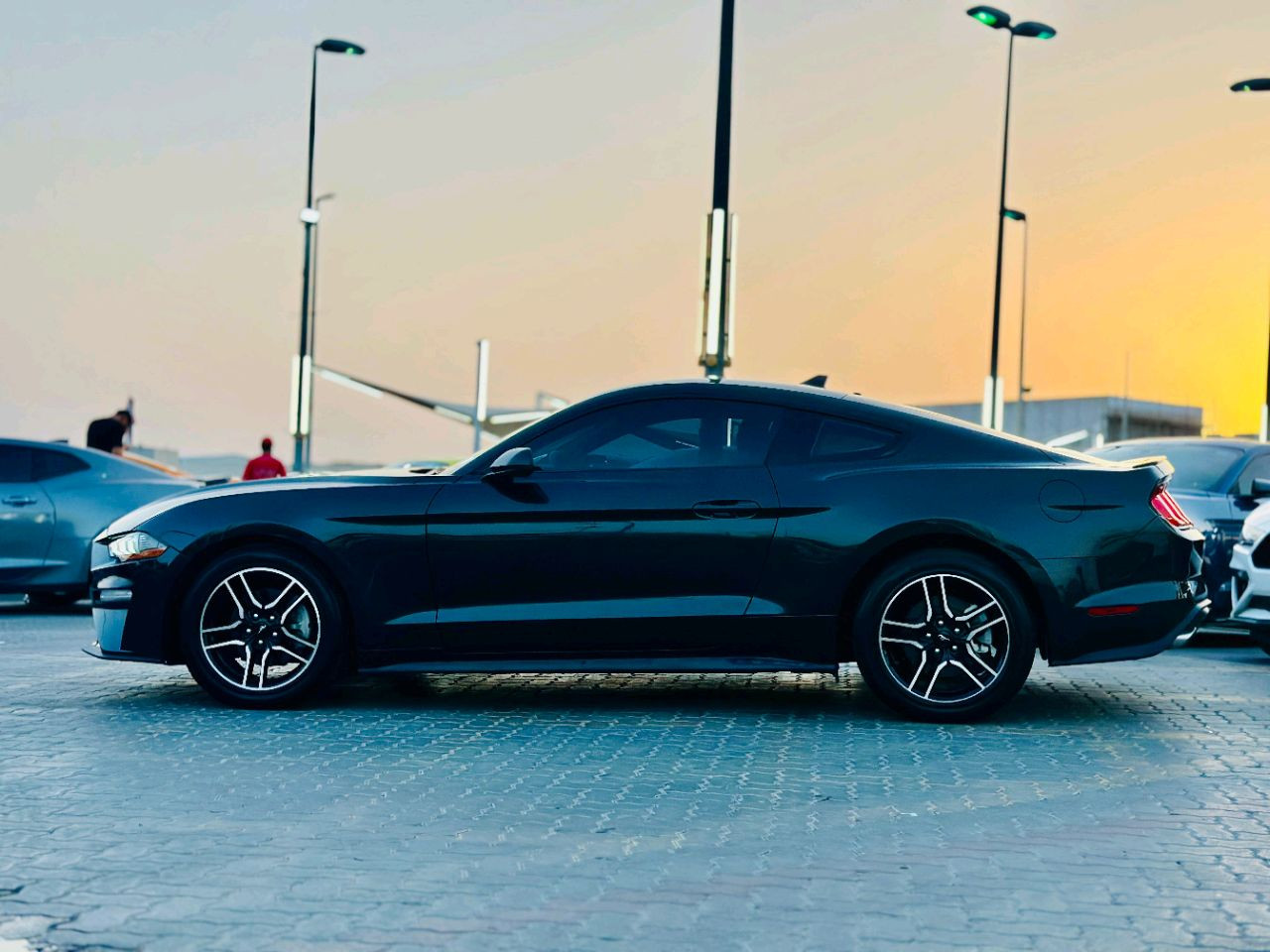 Ford Mustang - Image 6