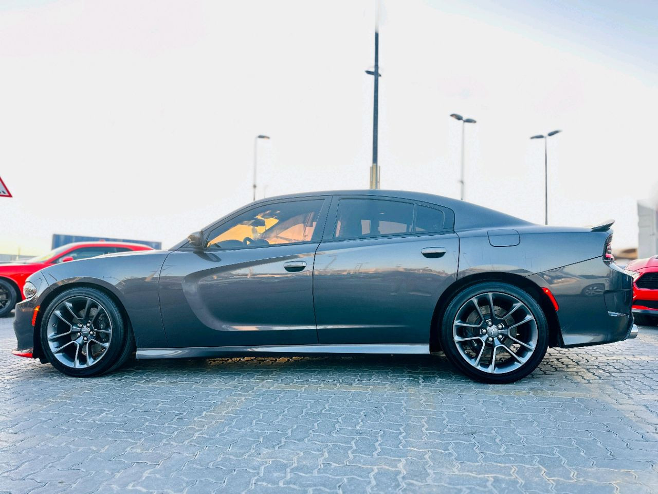 Dodge Charger - Image 9