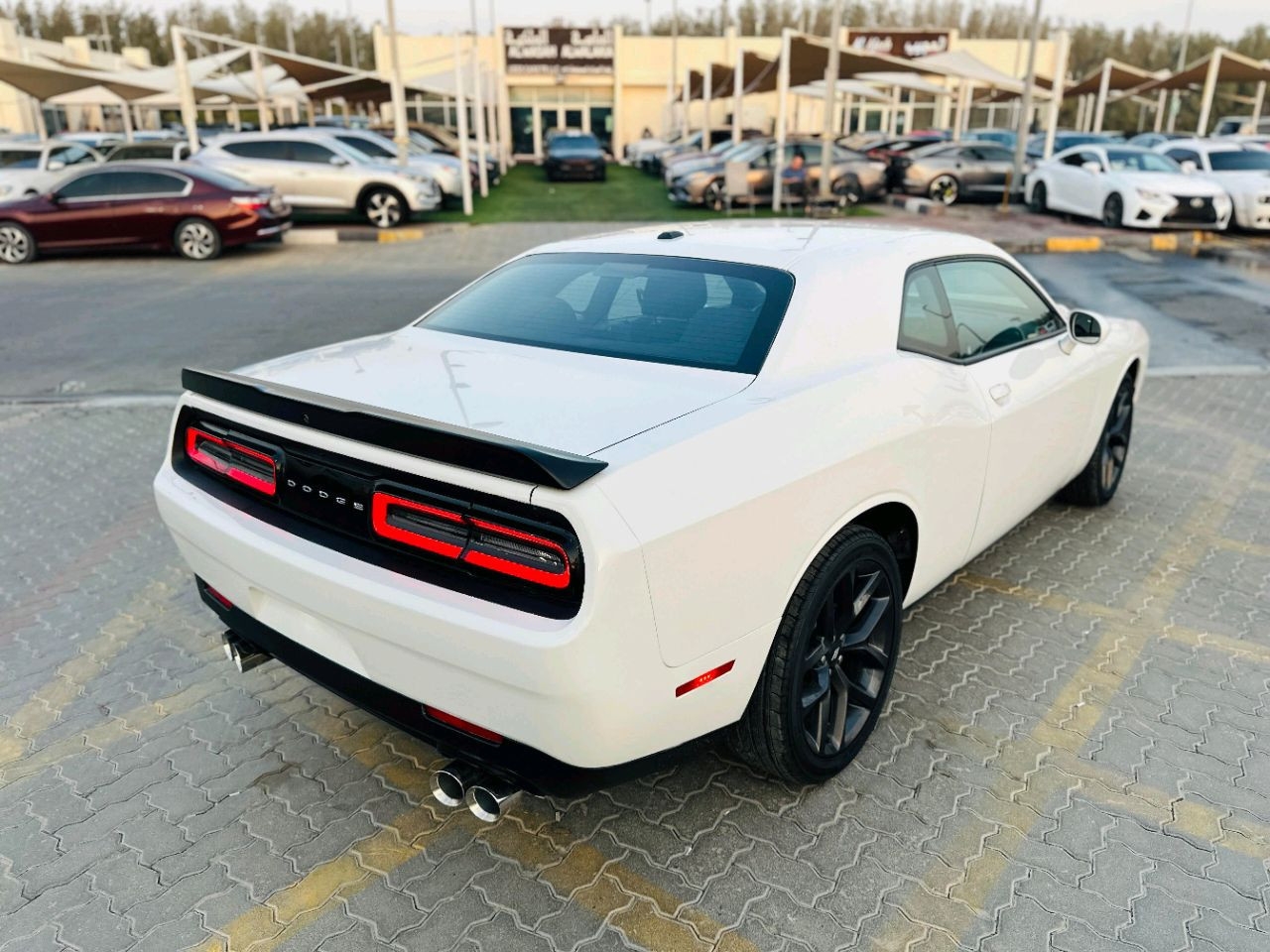 Dodge Challenger - Image 6