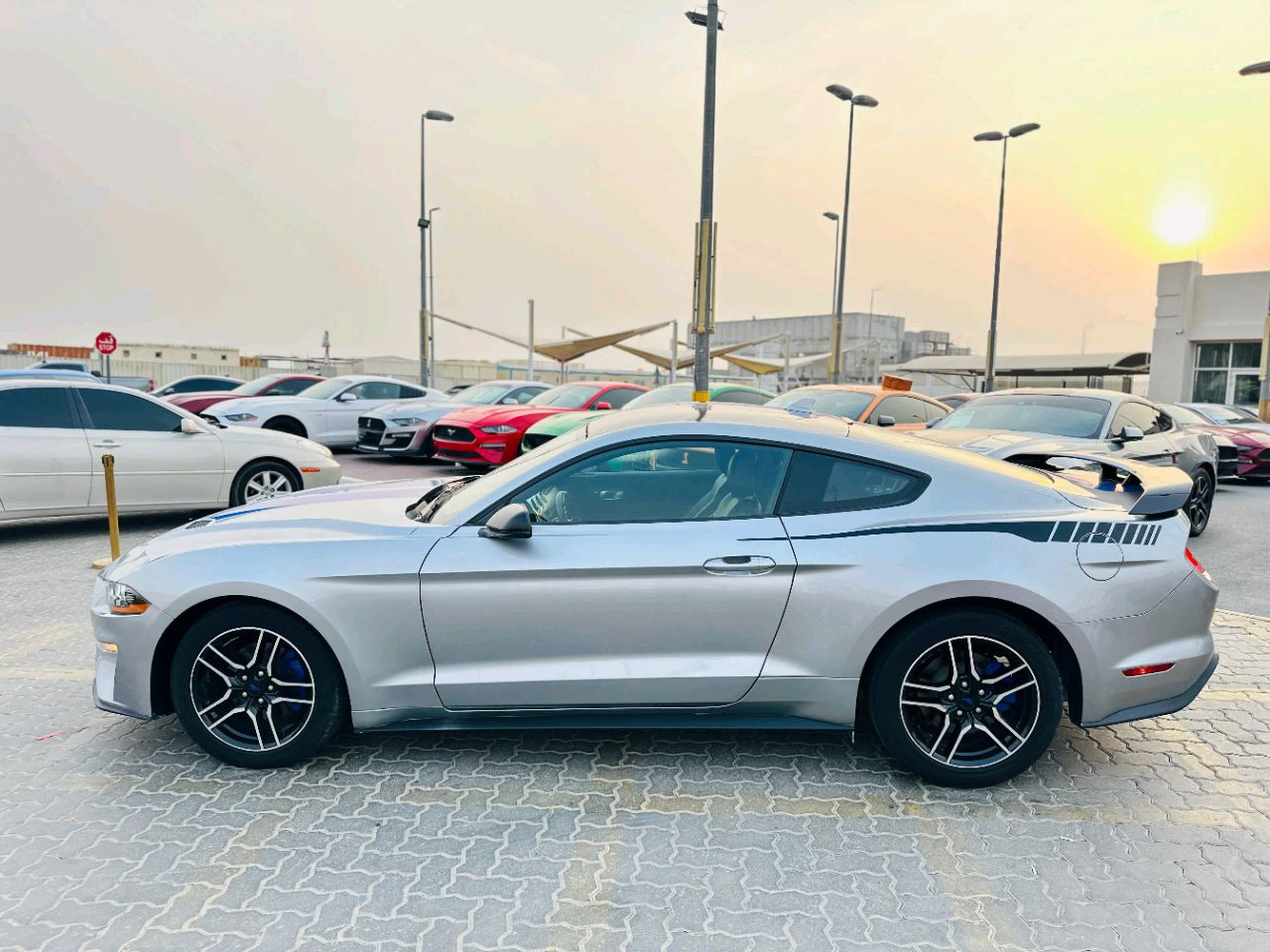 Ford Mustang - Image 9