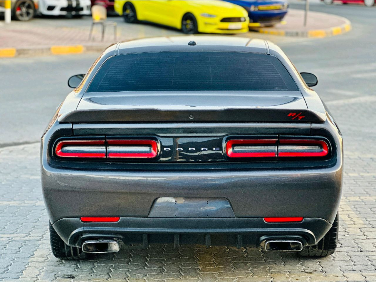 Dodge Challenger - Image 11