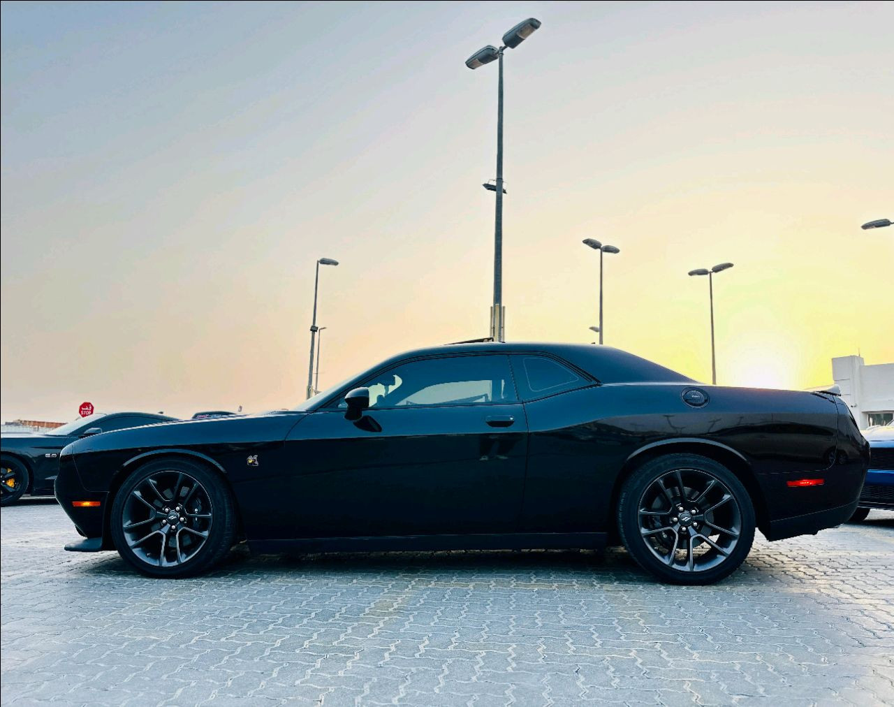 Dodge Challenger - Image 15