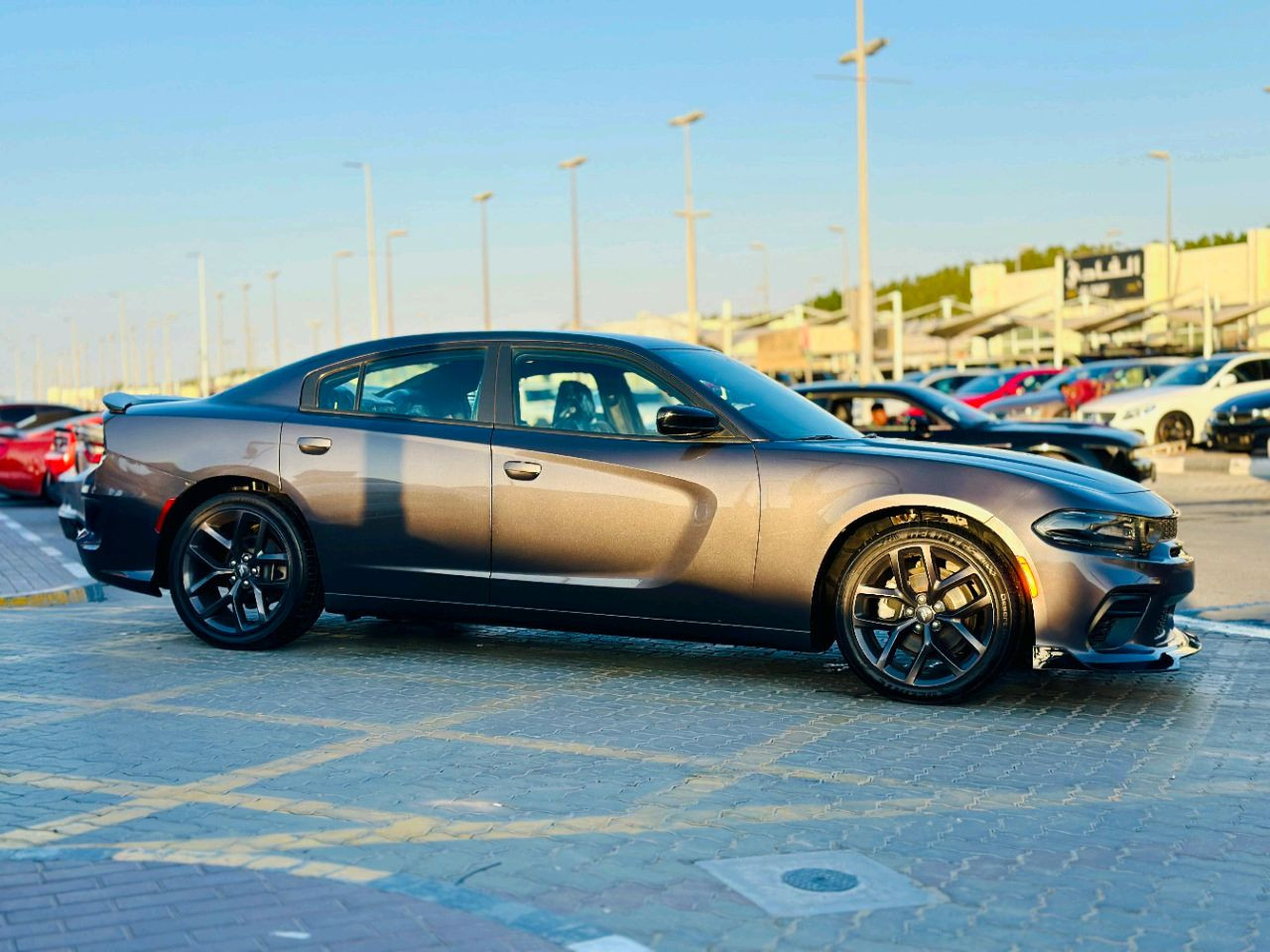 Dodge Charger - Image 12
