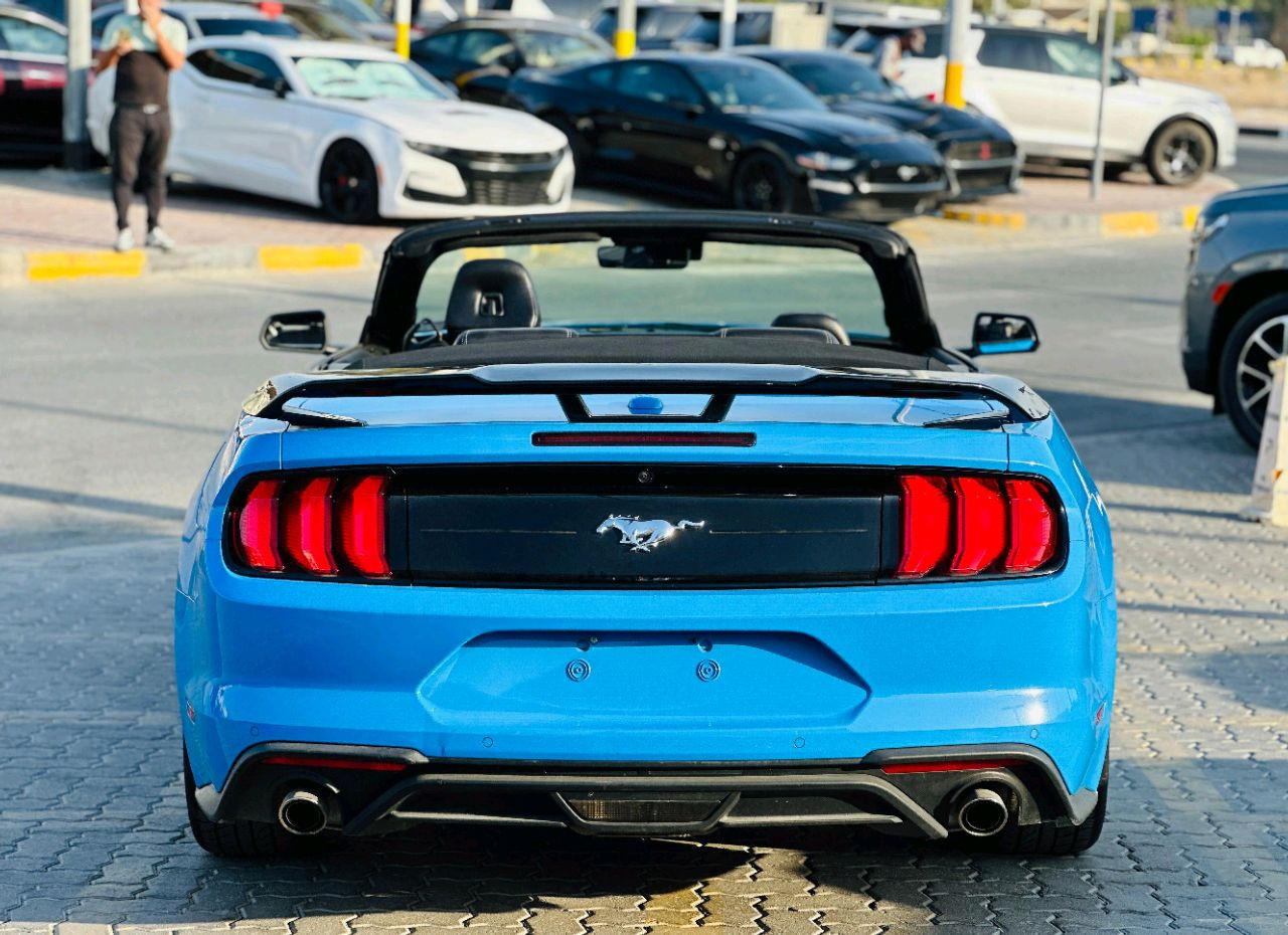 Ford Mustang - Image 7