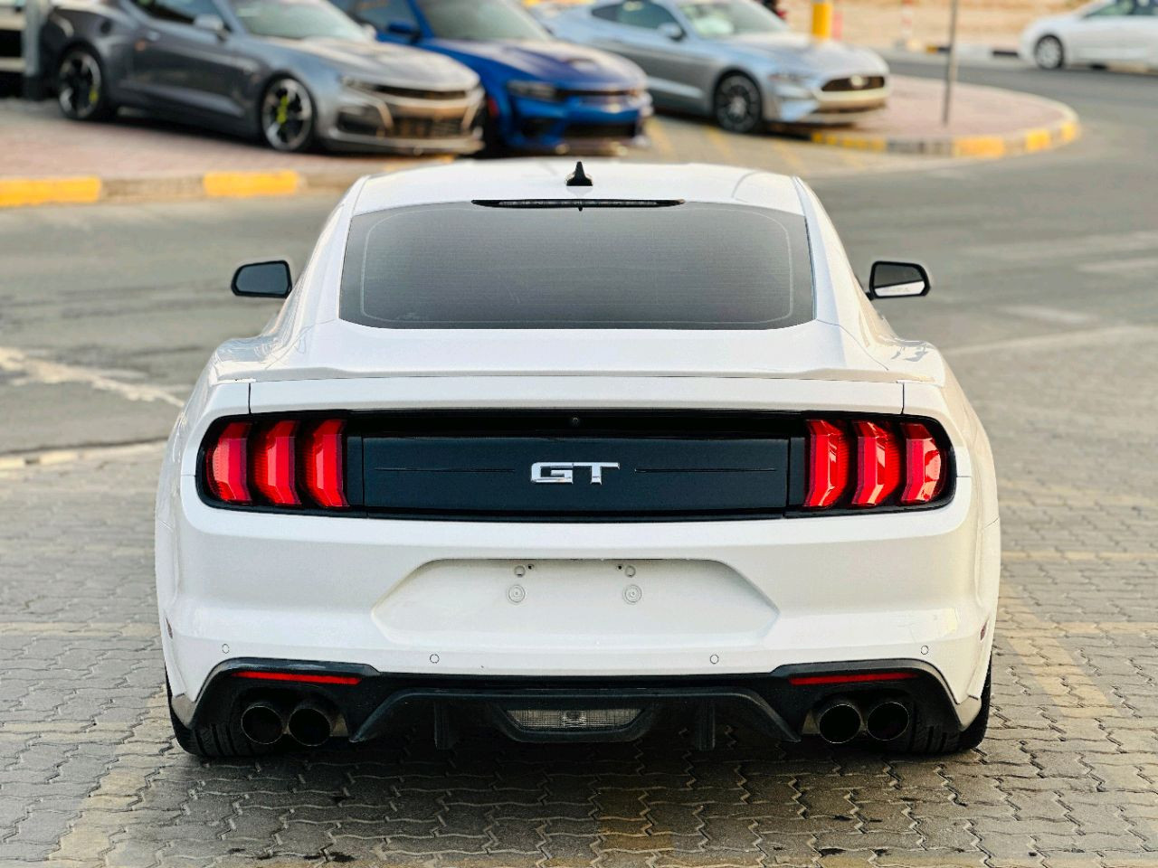 Ford Mustang - Image 7