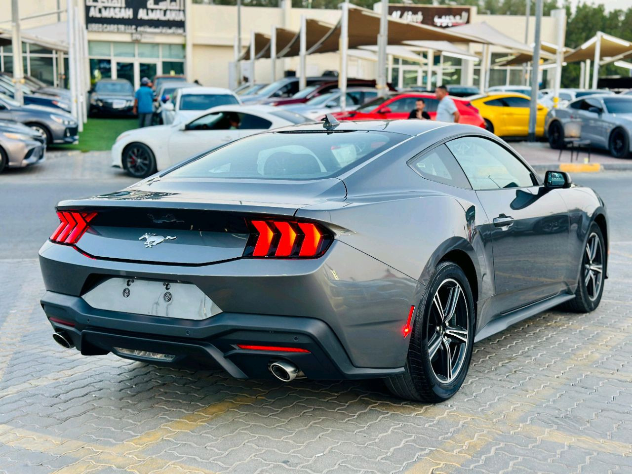Ford Mustang - Image 10