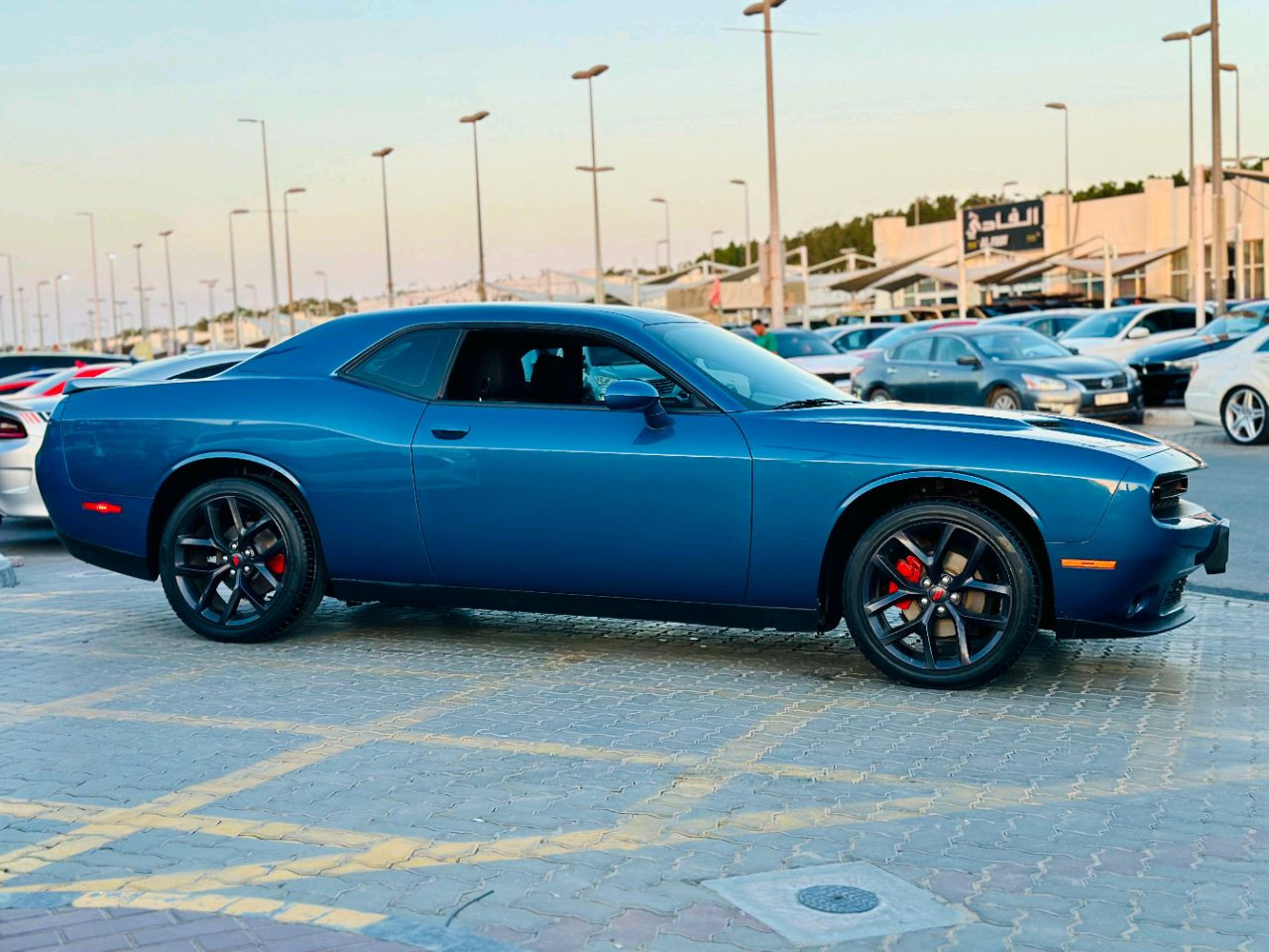 Dodge Challenger - Image 5