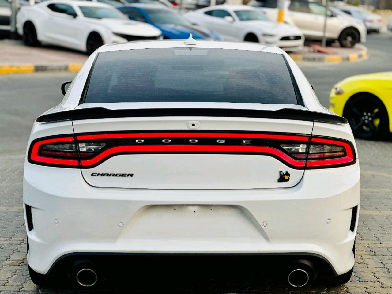 Dodge Charger - Image 7