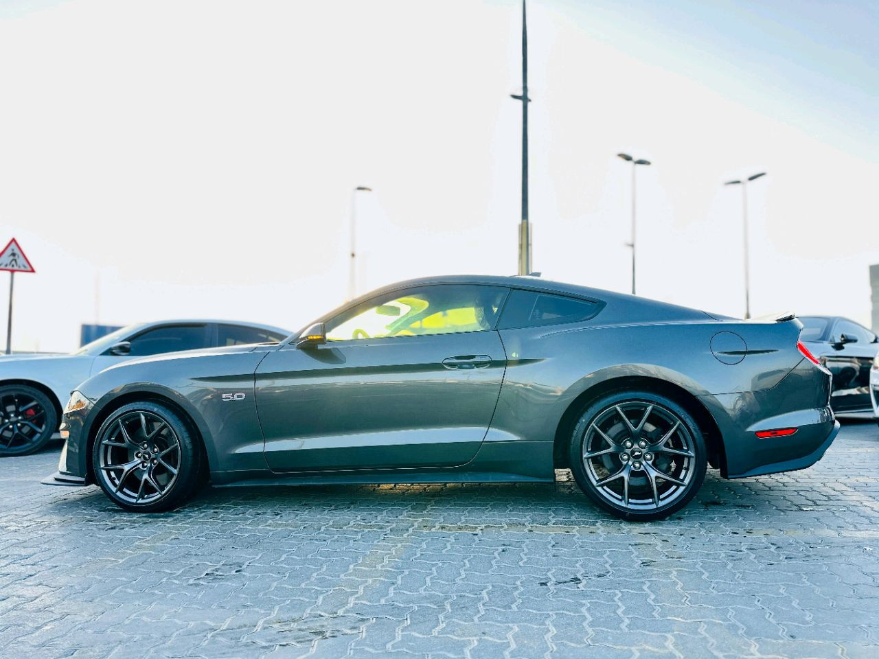 Ford Mustang - Image 9