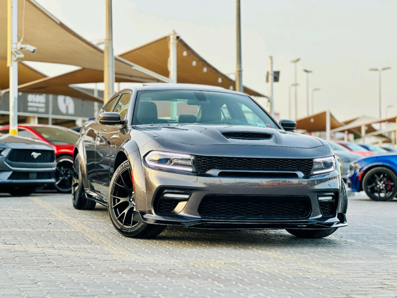 Dodge Charger - Image 10