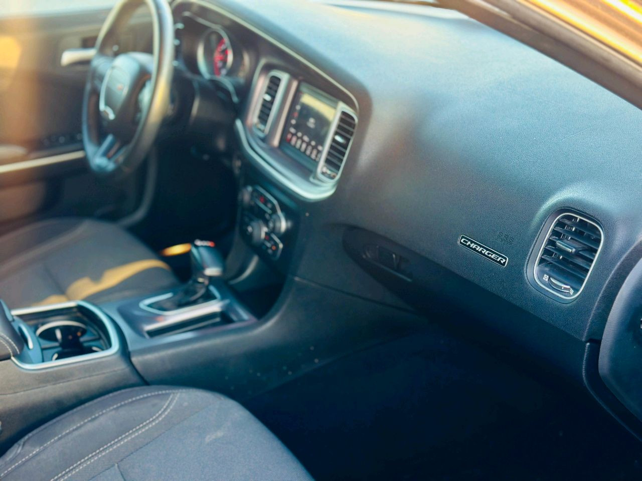 Dodge Charger - Image 11