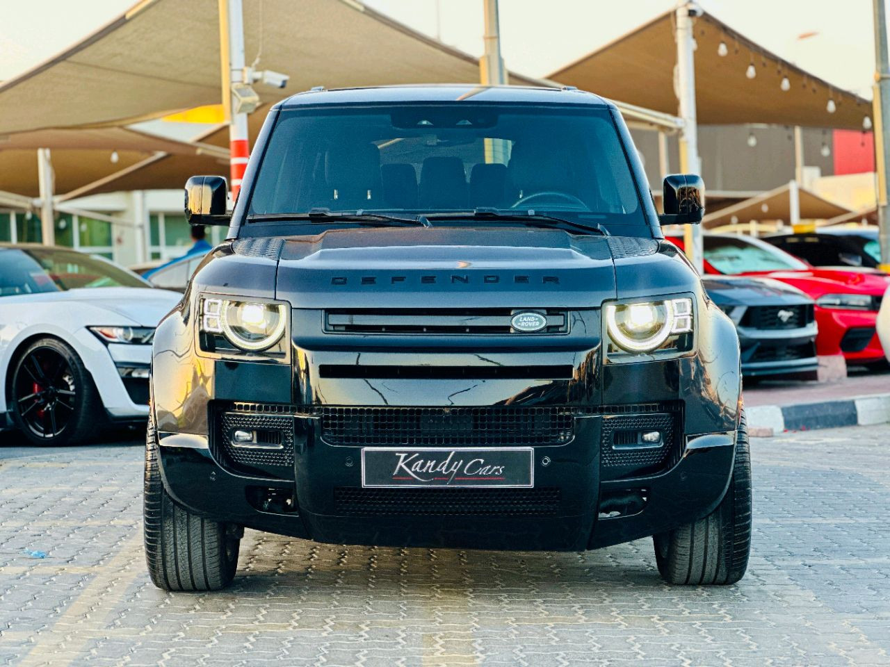 Land Rover Defender - Image 3