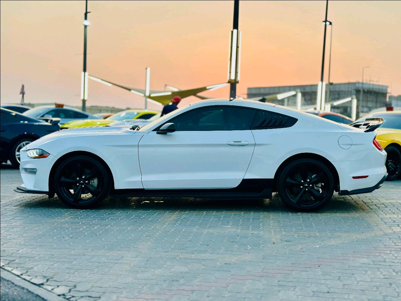 Ford Mustang - Image 9