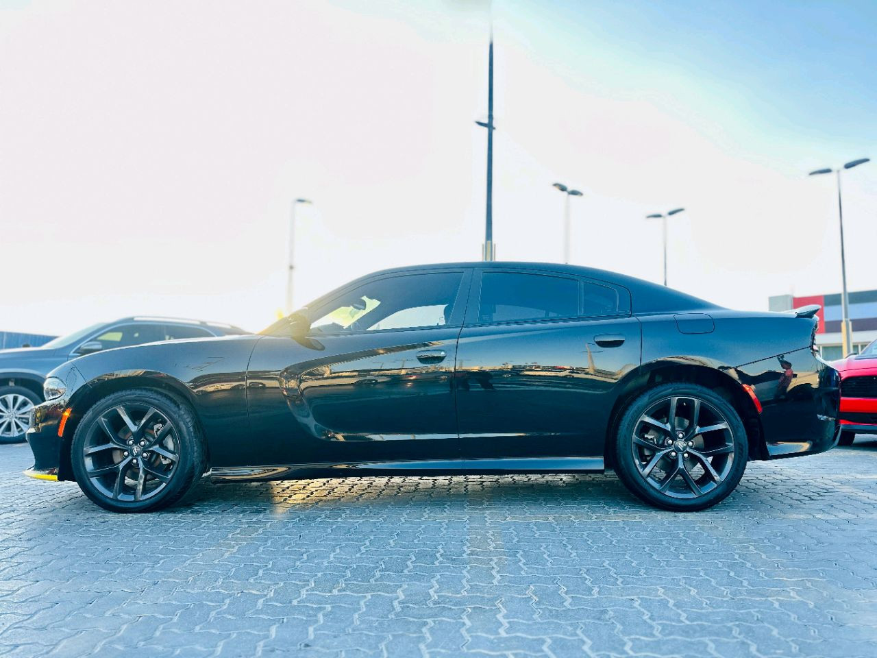 Dodge Charger - Image 9