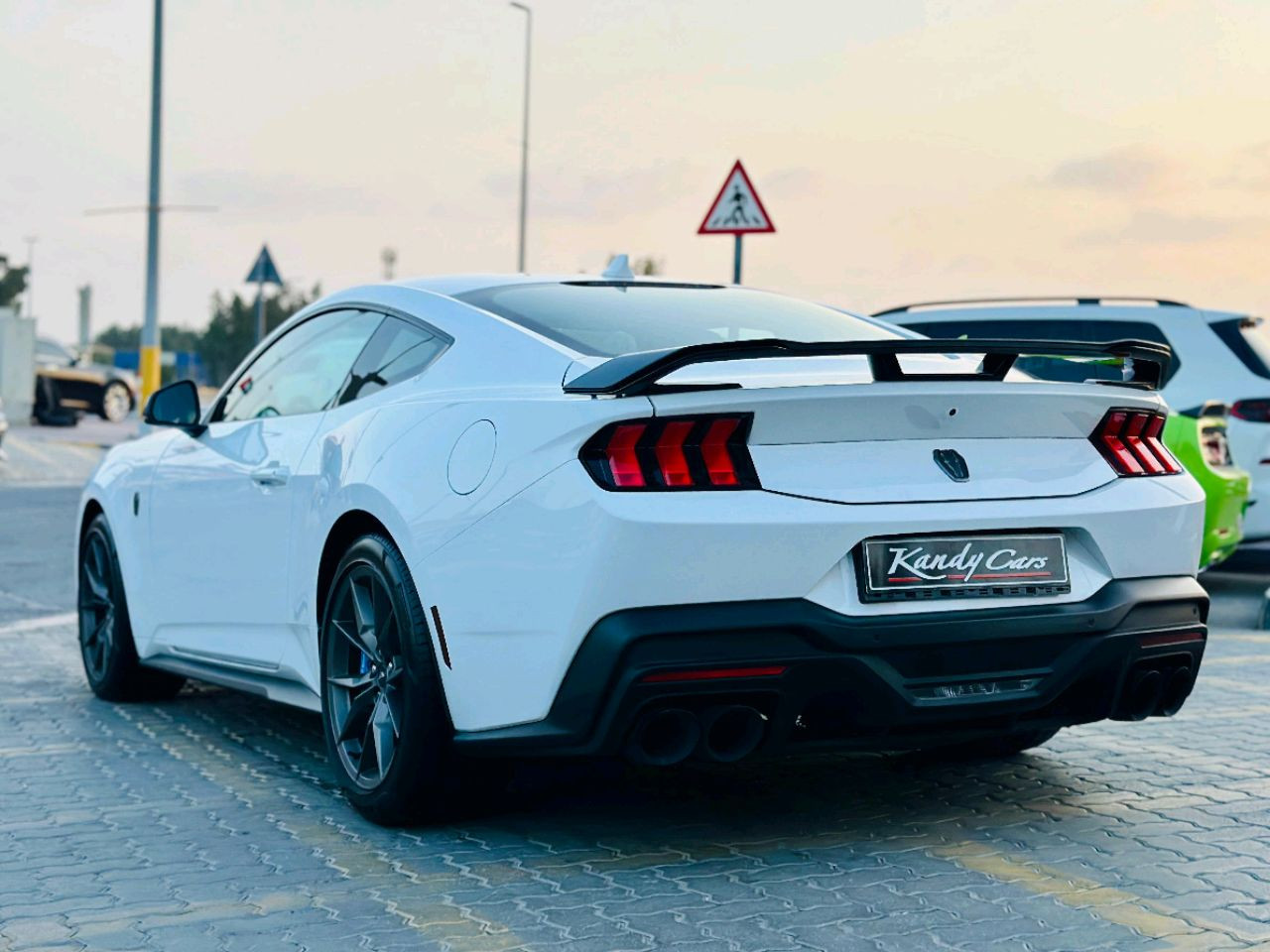 Ford Mustang - Image 8