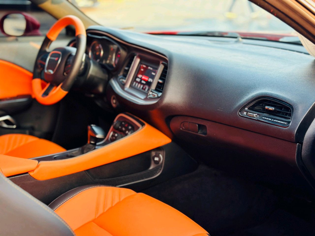 Dodge Challenger - Image 11