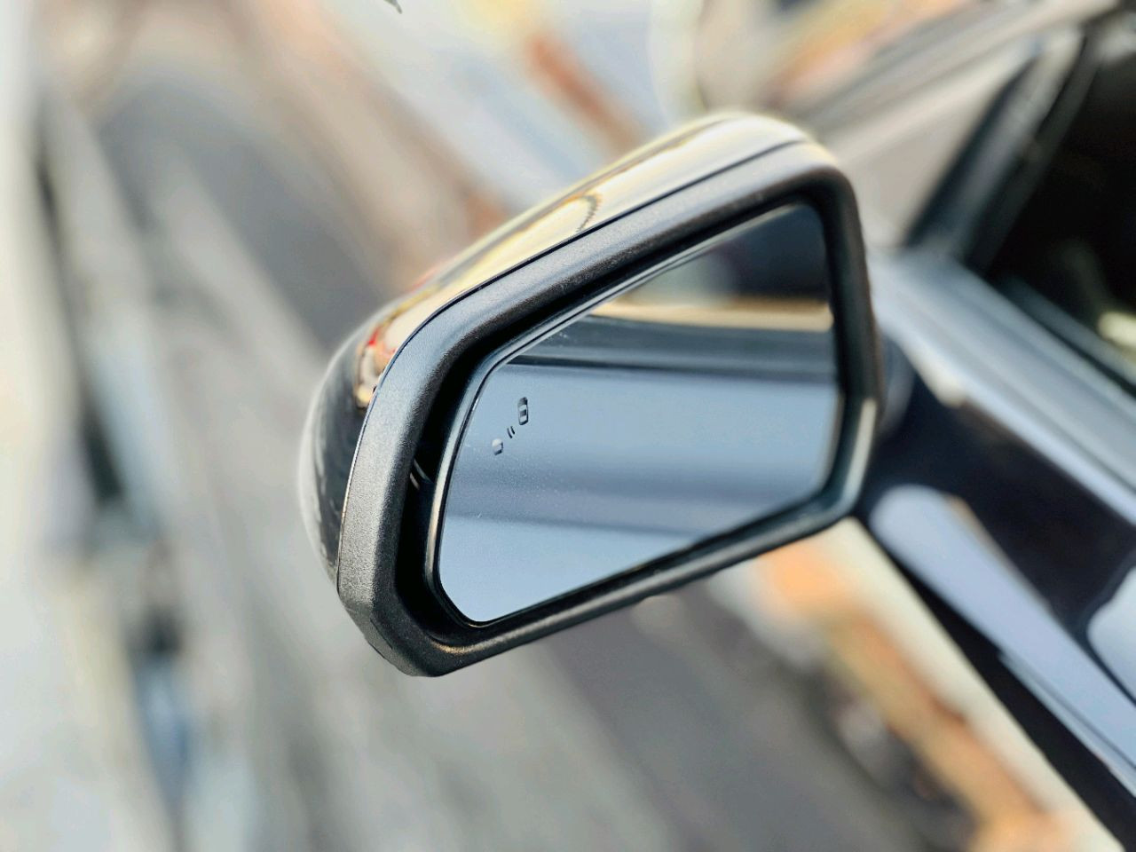 Ford Mustang - Image 10