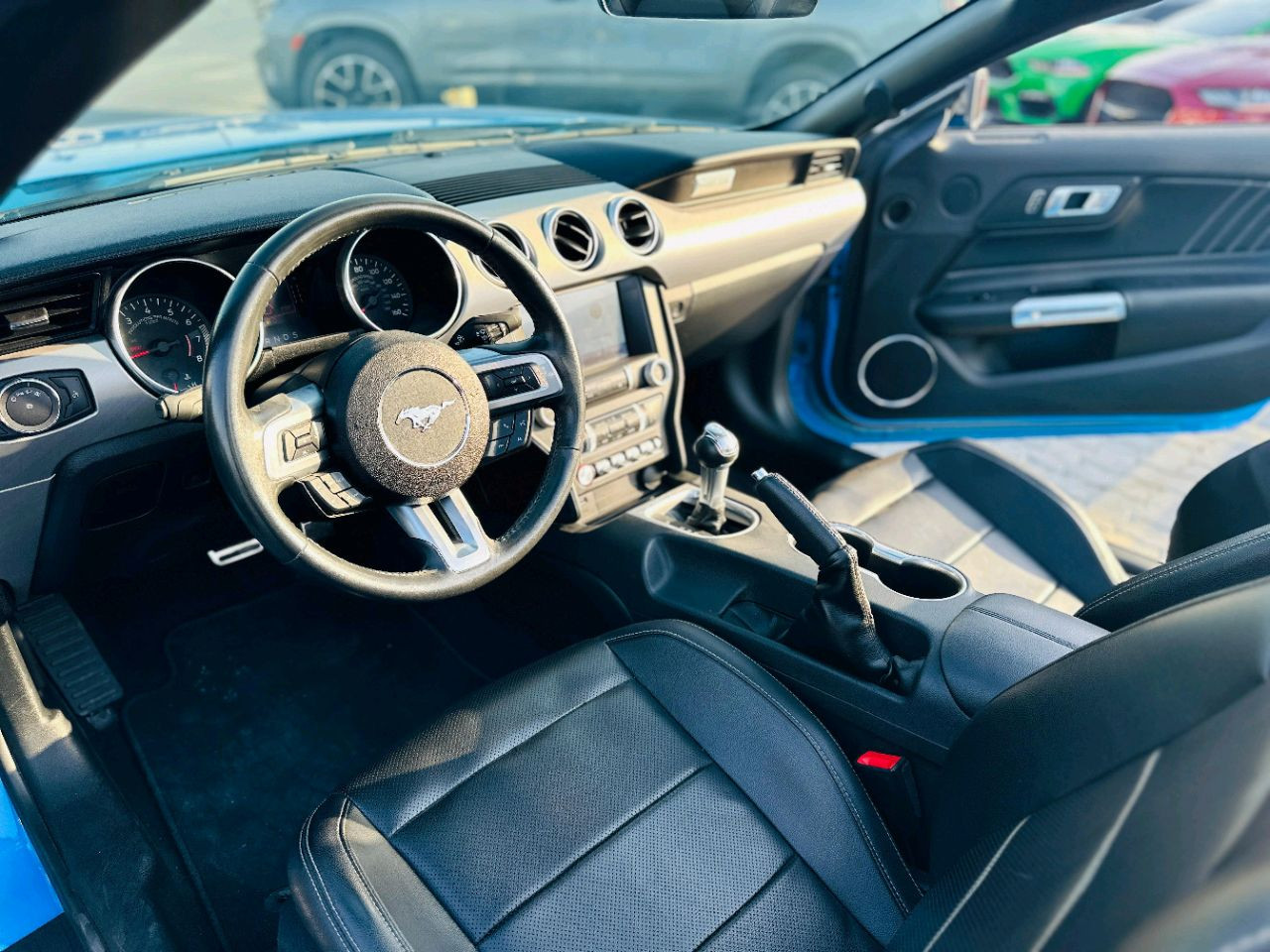 Ford Mustang - Image 11