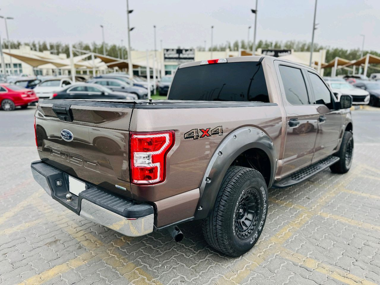 Ford F-Series Pickup - Image 5