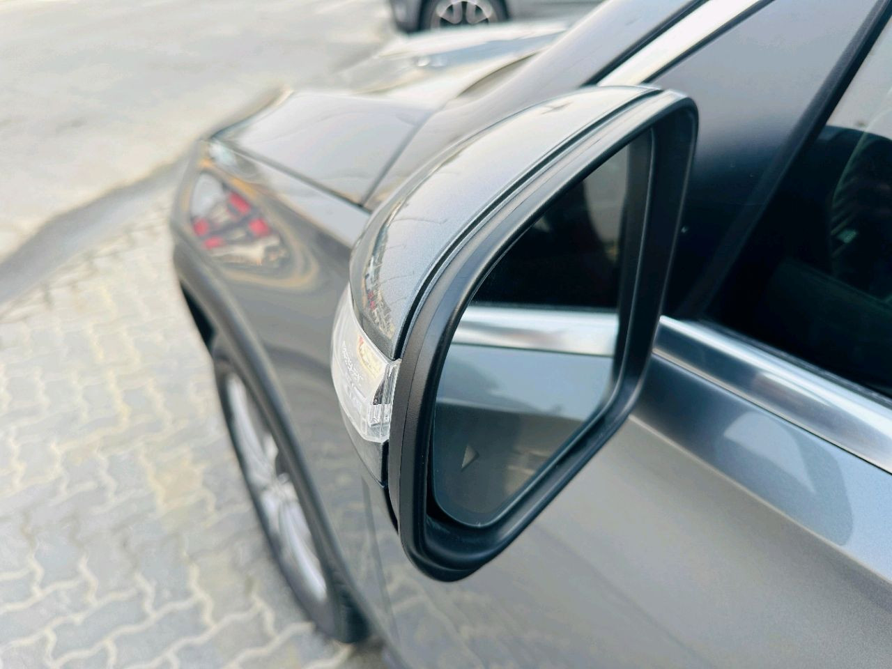 Mercedes Benz GLE SUV - Image 11
