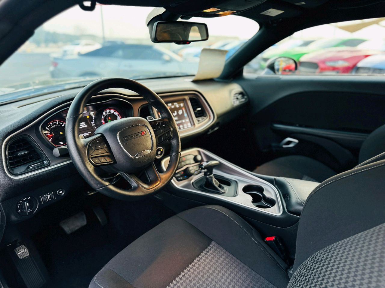 Dodge Challenger - Image 10