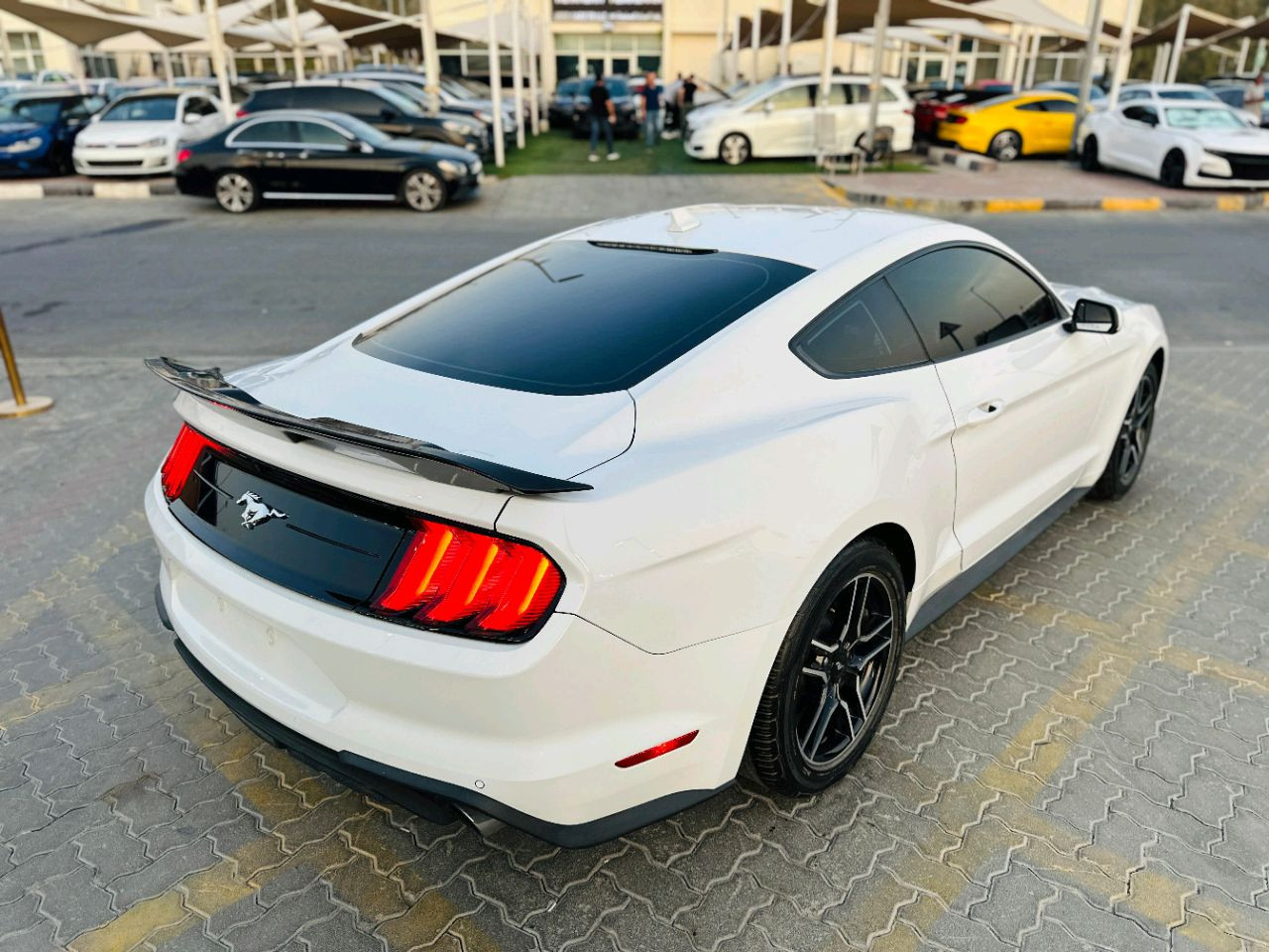 Ford Mustang - Image 6