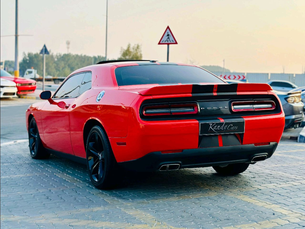 Dodge Challenger - Image 8