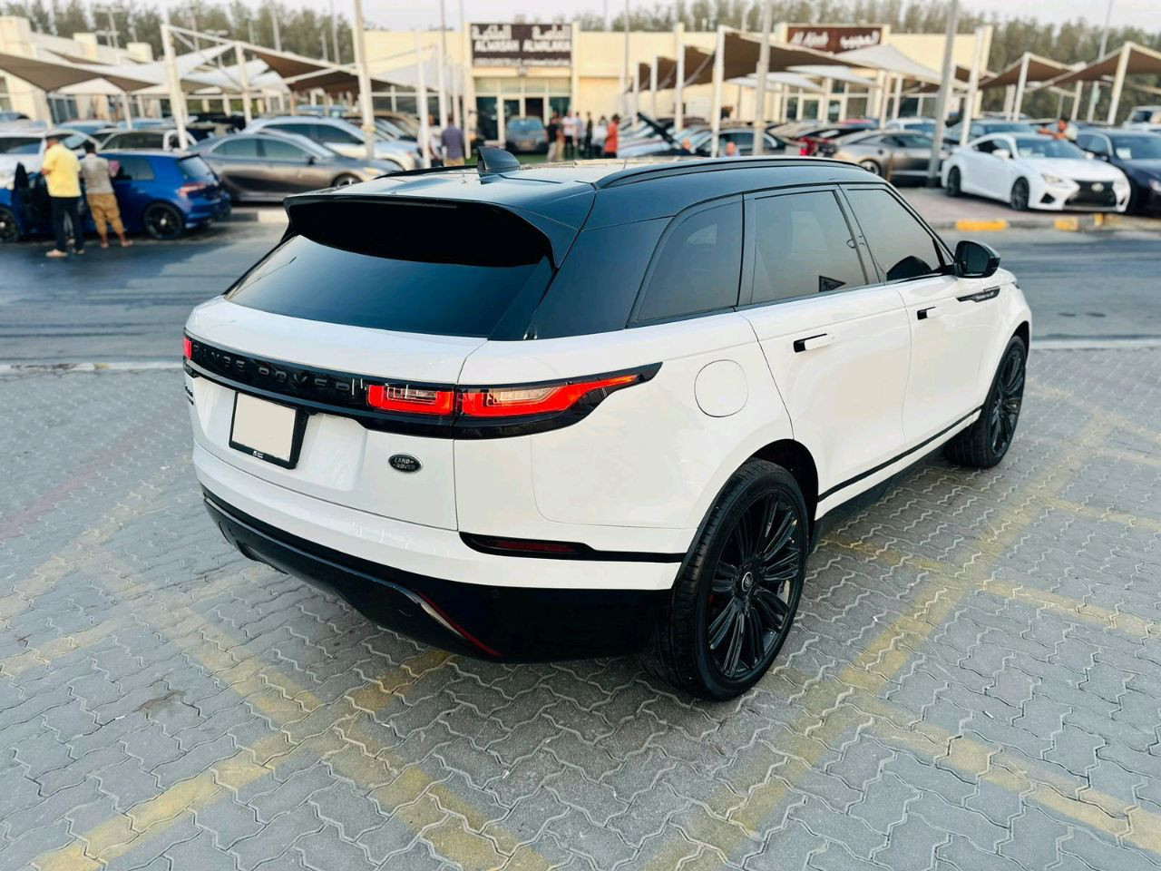 Range Rover VELAR - Image 7