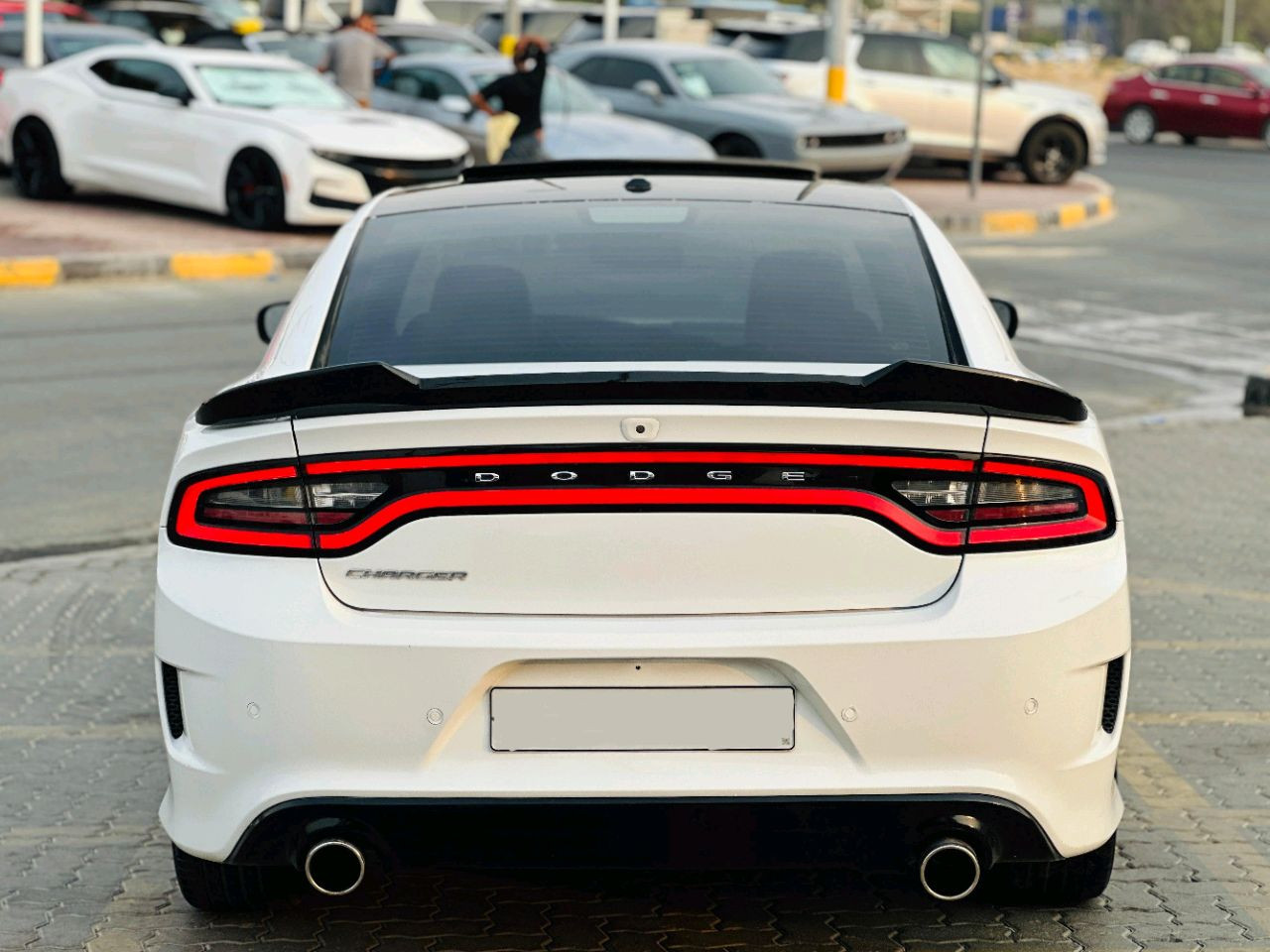 Dodge Charger - Image 7