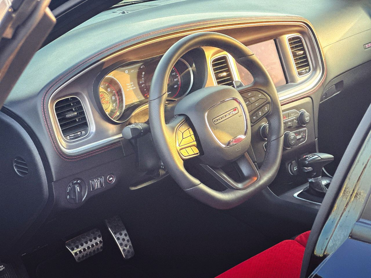 Dodge Charger - Image 15