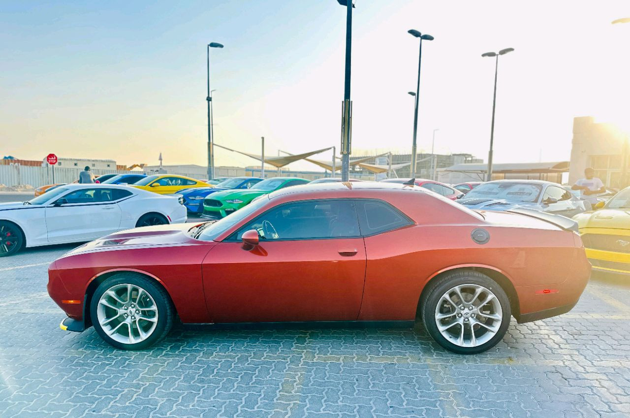 Dodge Challenger - Image 9