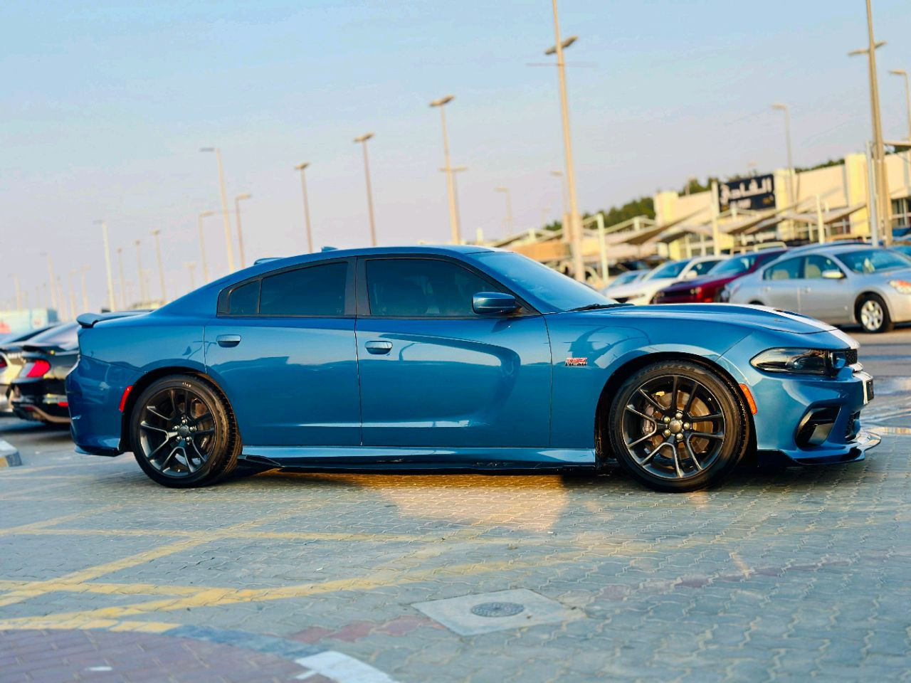 Dodge Charger - Image 12