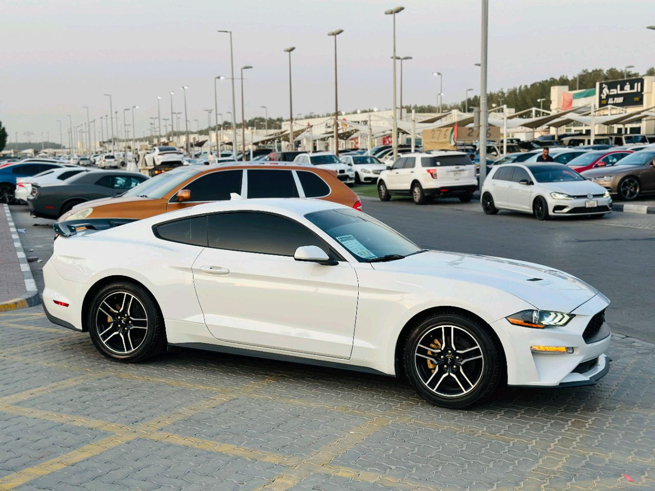 Ford Mustang - Image 5