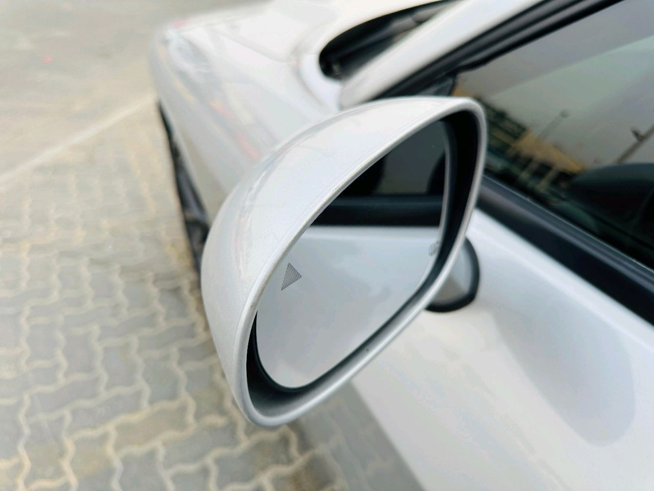 Dodge Challenger - Image 10