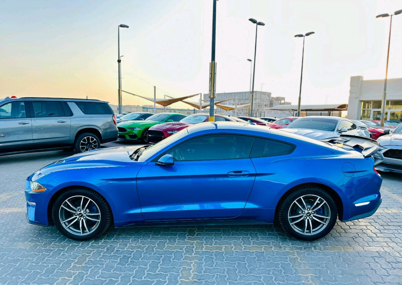 Ford Mustang - Image 9