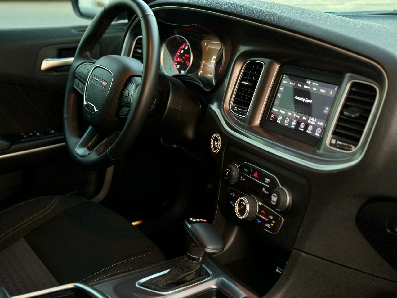 Dodge Charger - Image 11