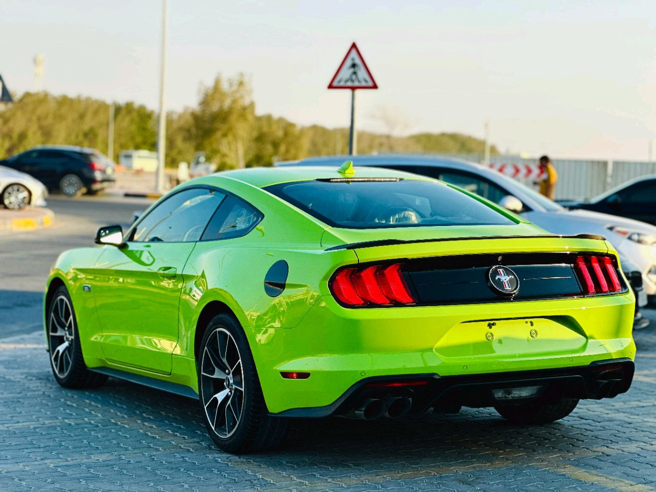 Ford Mustang - Image 8