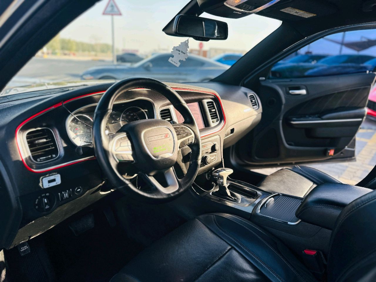 Dodge Charger - Image 10