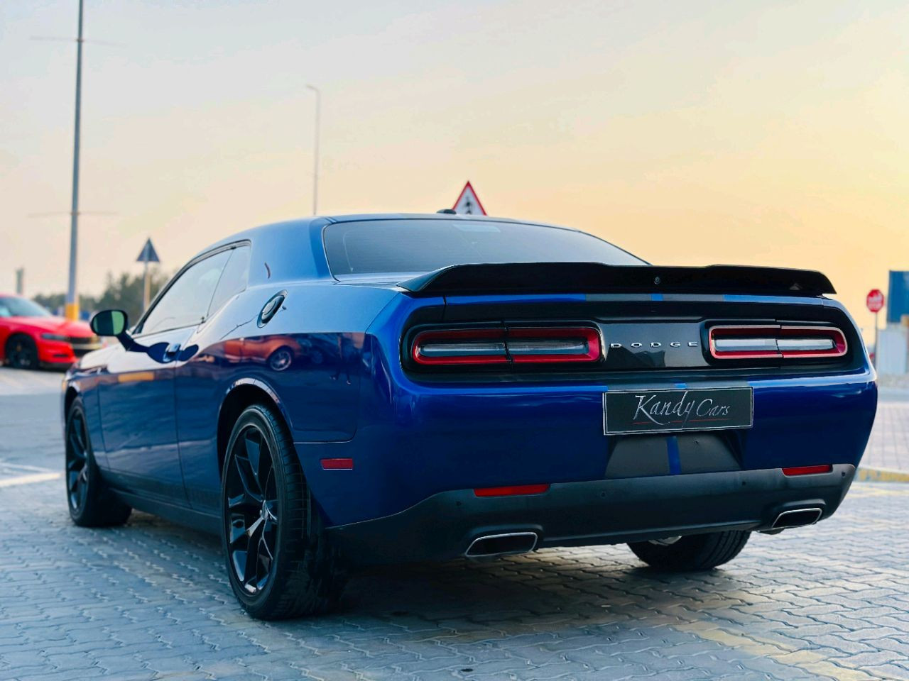 Dodge Challenger - Image 8