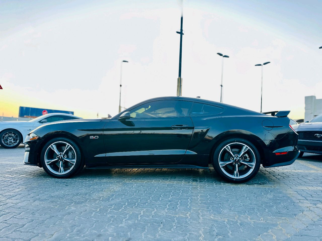 Ford Mustang - Image 9