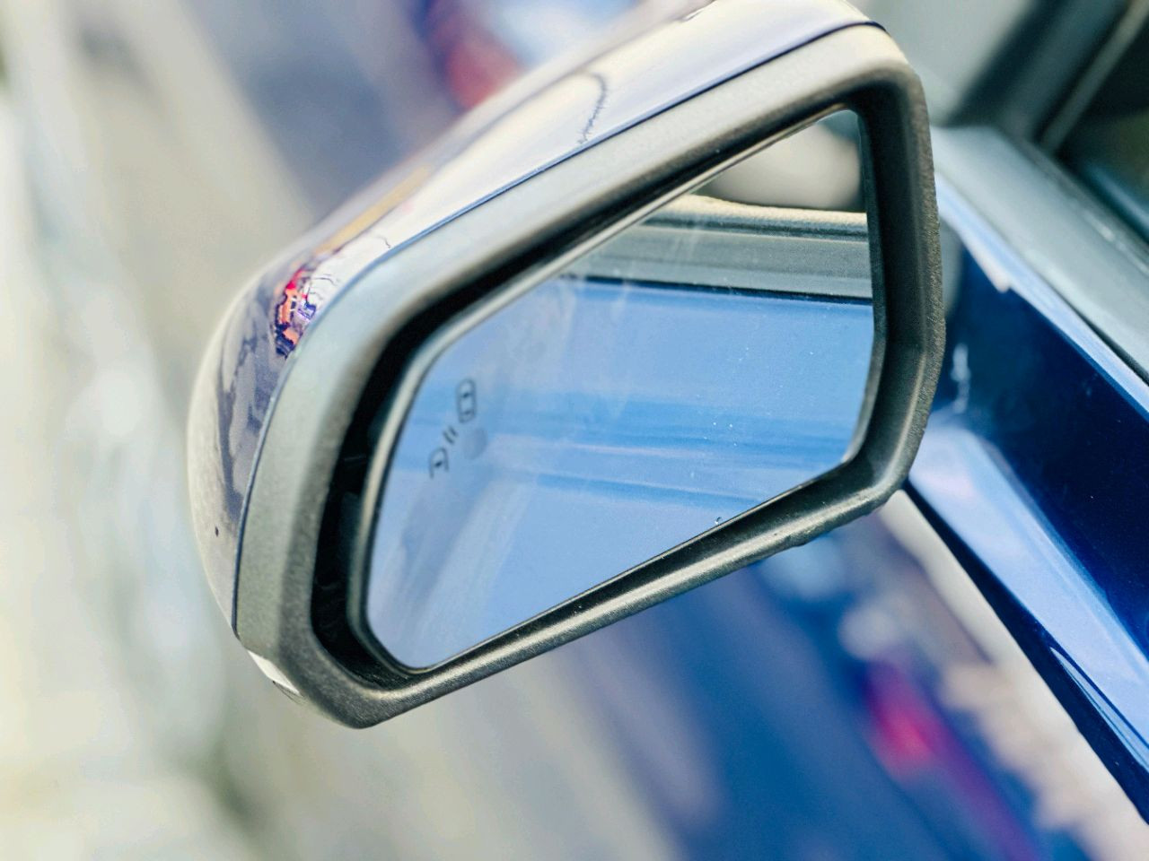 Ford Mustang - Image 10
