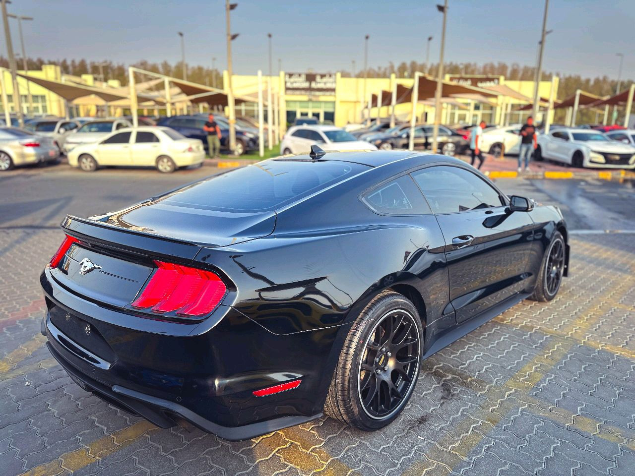 Ford Mustang - Image 6