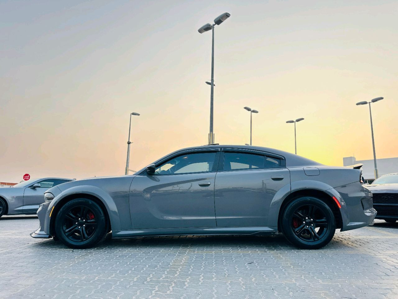 Dodge Charger - Image 2