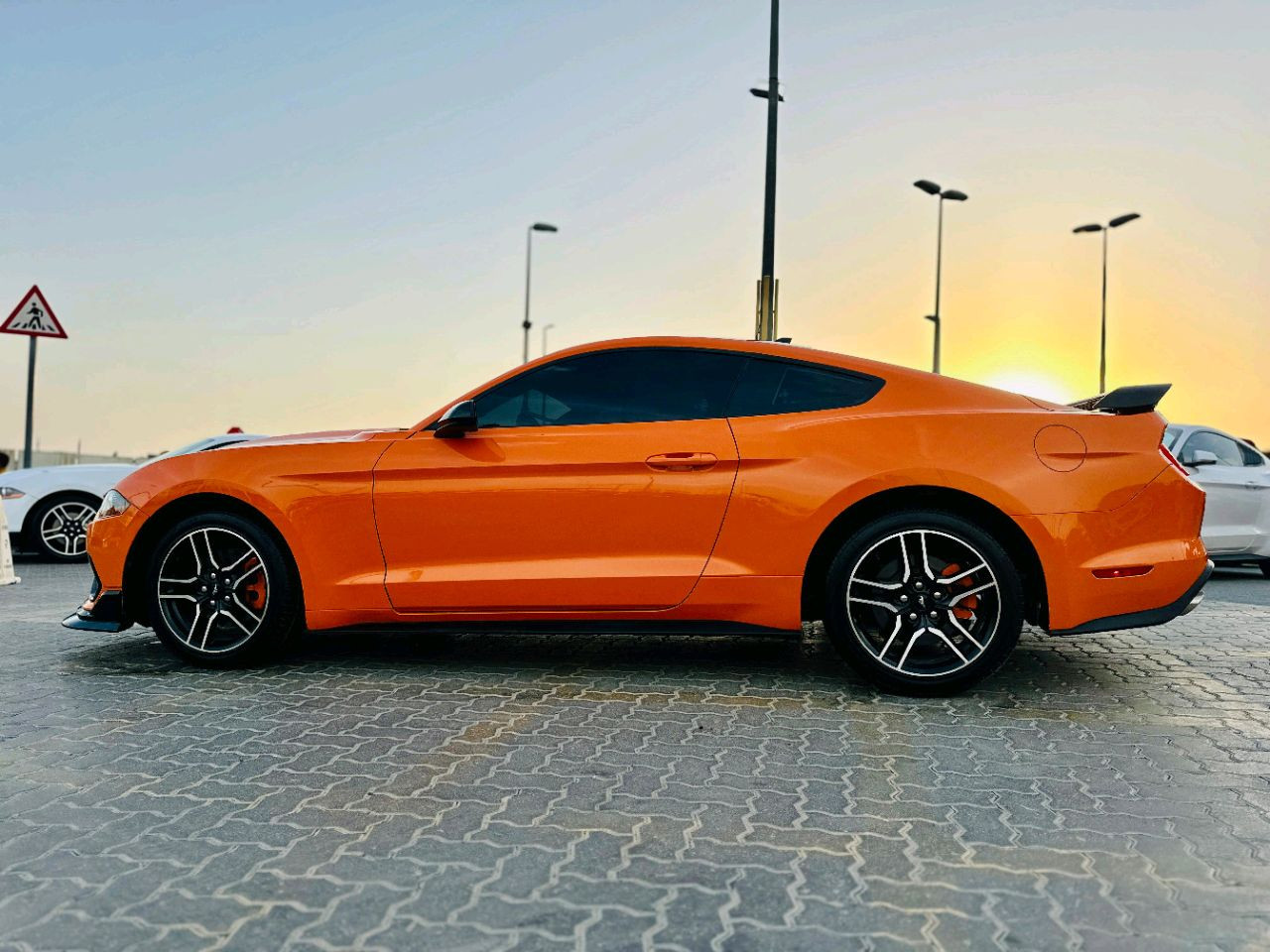 Ford Mustang - Image 5