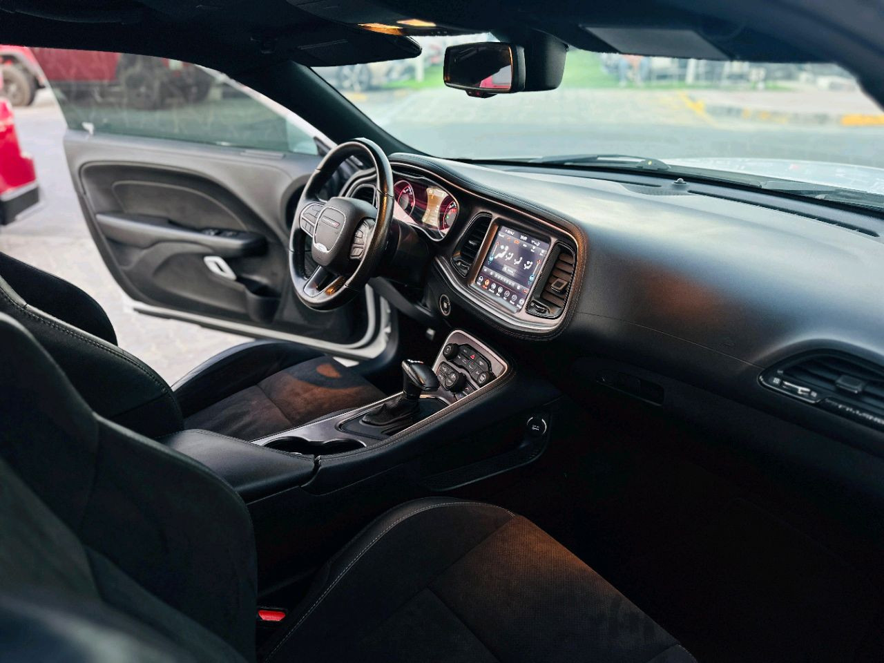 Dodge Challenger - Image 10