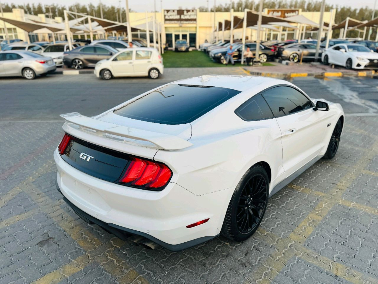 Ford Mustang - Image 6