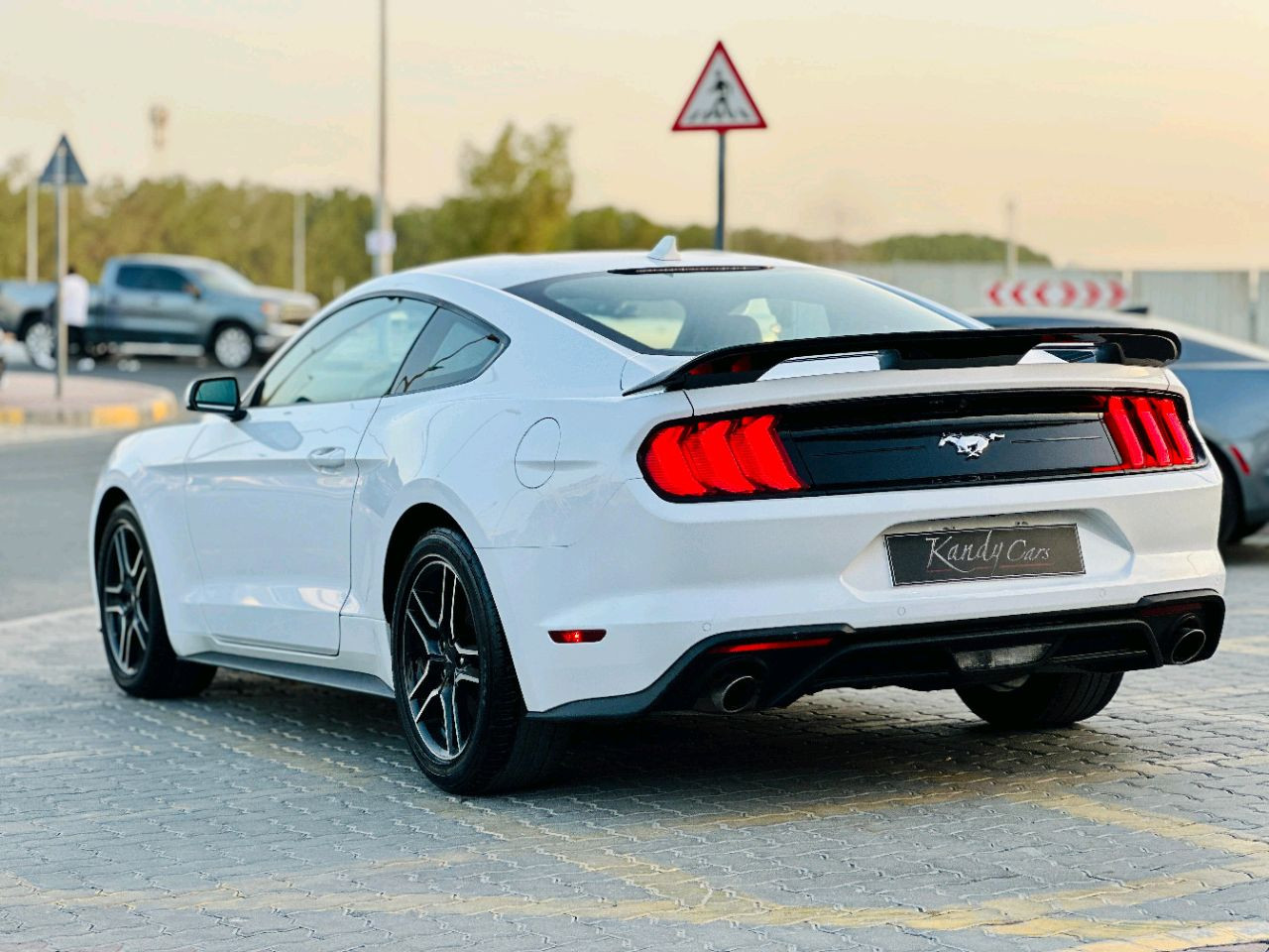 Ford Mustang - Image 15