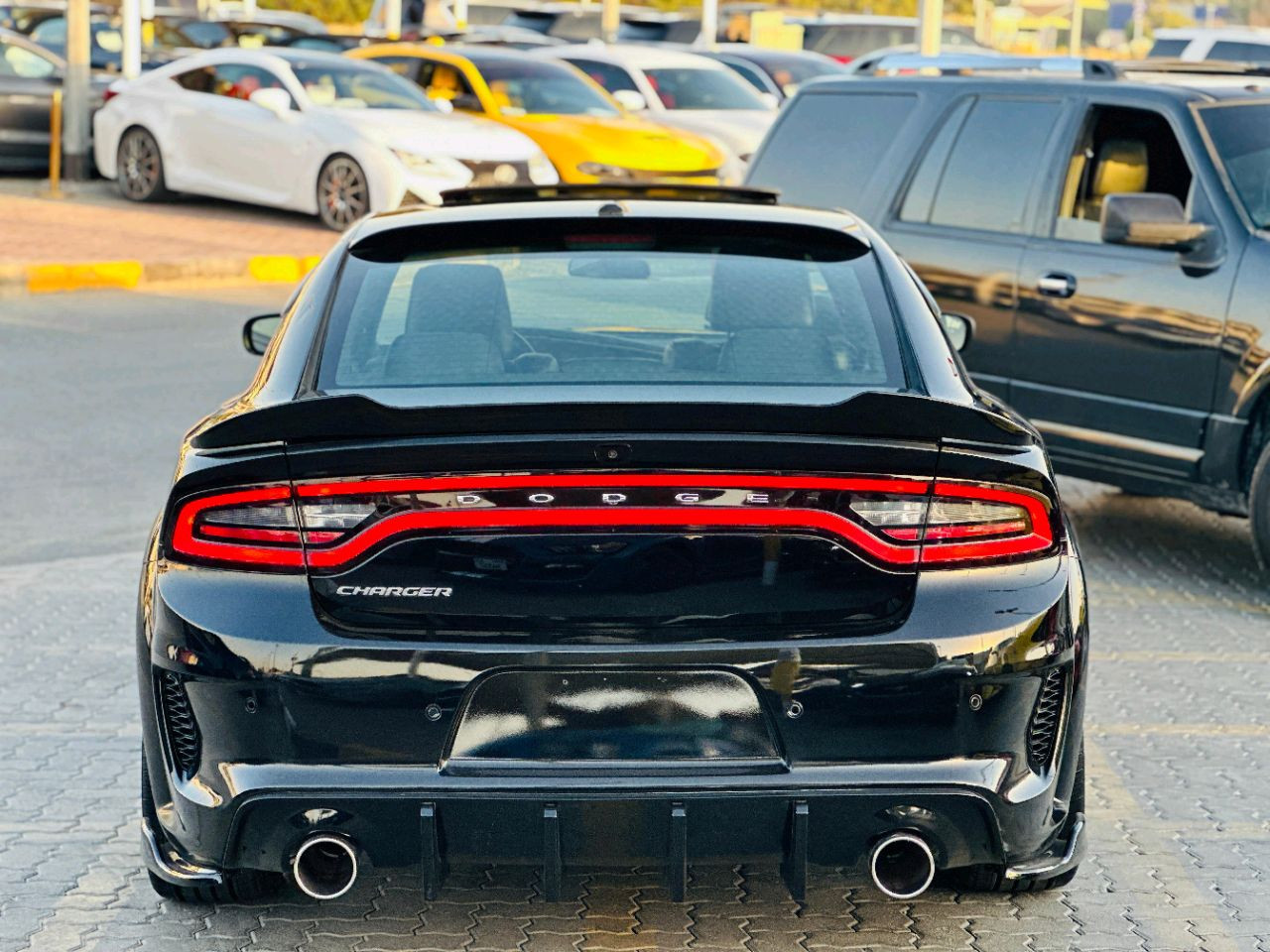Dodge Charger - Image 7