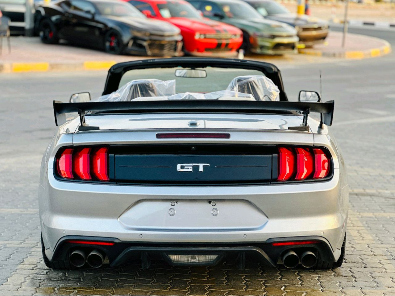 Ford Mustang - Image 7